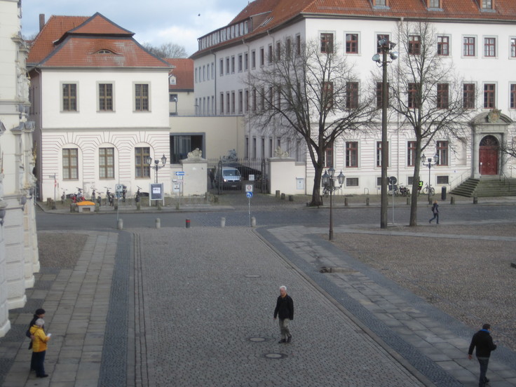 Foto mit Blick vom Lüneburger Marktplatz auf das Gebäude der JVA Uelzen Abteilung Lüneburg Am Markt